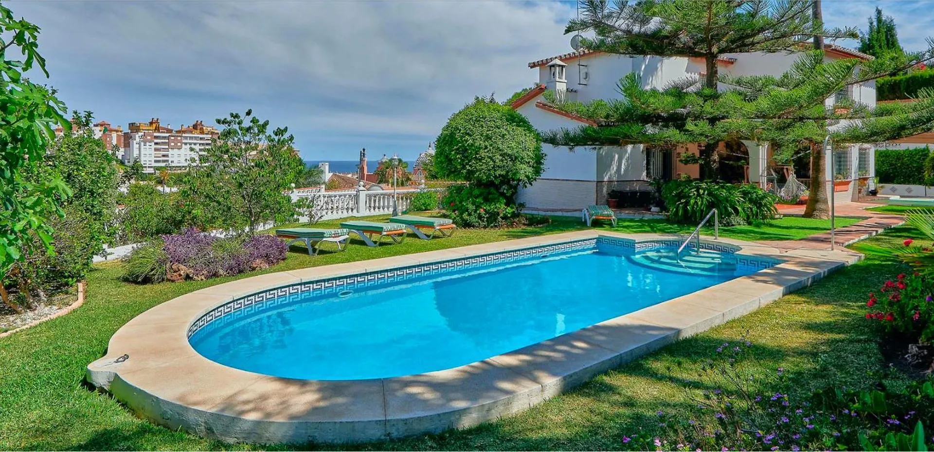 B & B La Casa De Pintor Benalmádena Spanien